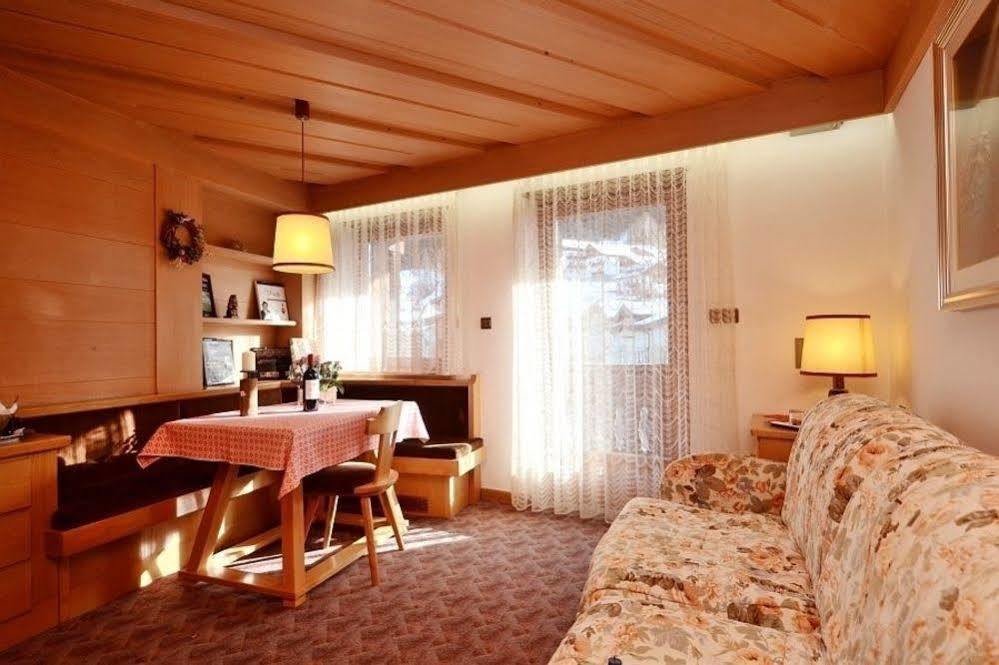 Post Hotel Moena Luaran gambar